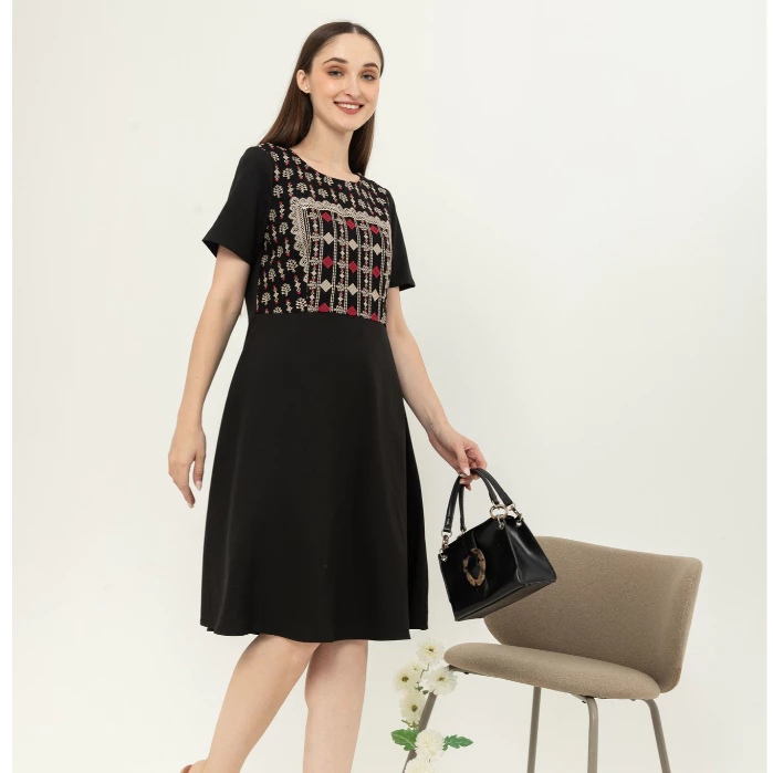 Dress thumbnail 4